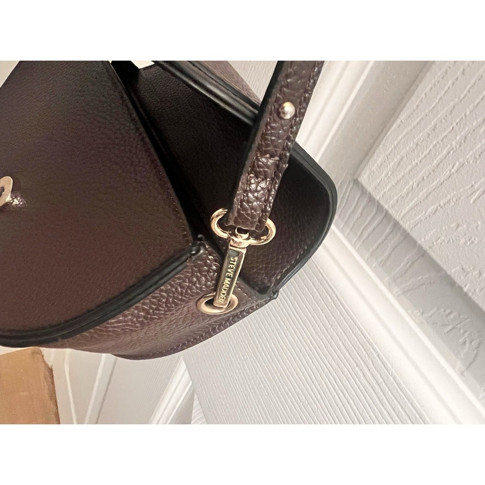 Steve Madden Leather Crossbody Purse Brown Gold Hardware - Picture 6 of 6